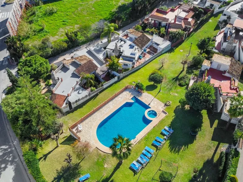Charming detached villa located in the exclusive and highly sought-after Sohail area of Fuengirola!!