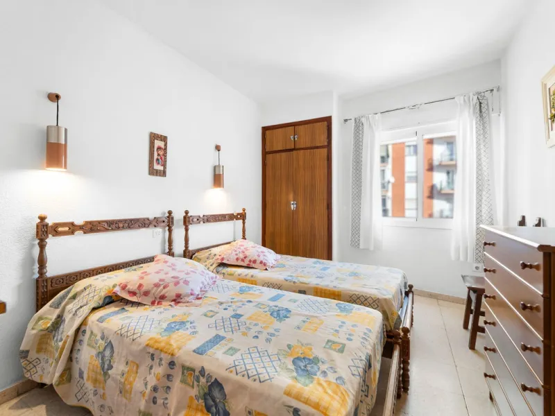 Apartment - Middle Floor Apartment в продаже в Fuengirola, Málaga. В доме 3 спален и 2 ванных комнат. Площадь дома 108 м²