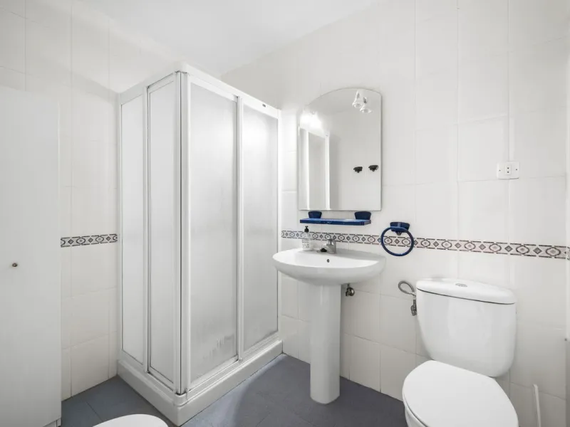 Apartment - Middle Floor Apartment в продаже в Fuengirola, Málaga. В доме 3 спален и 2 ванных комнат. Площадь дома 108 м²