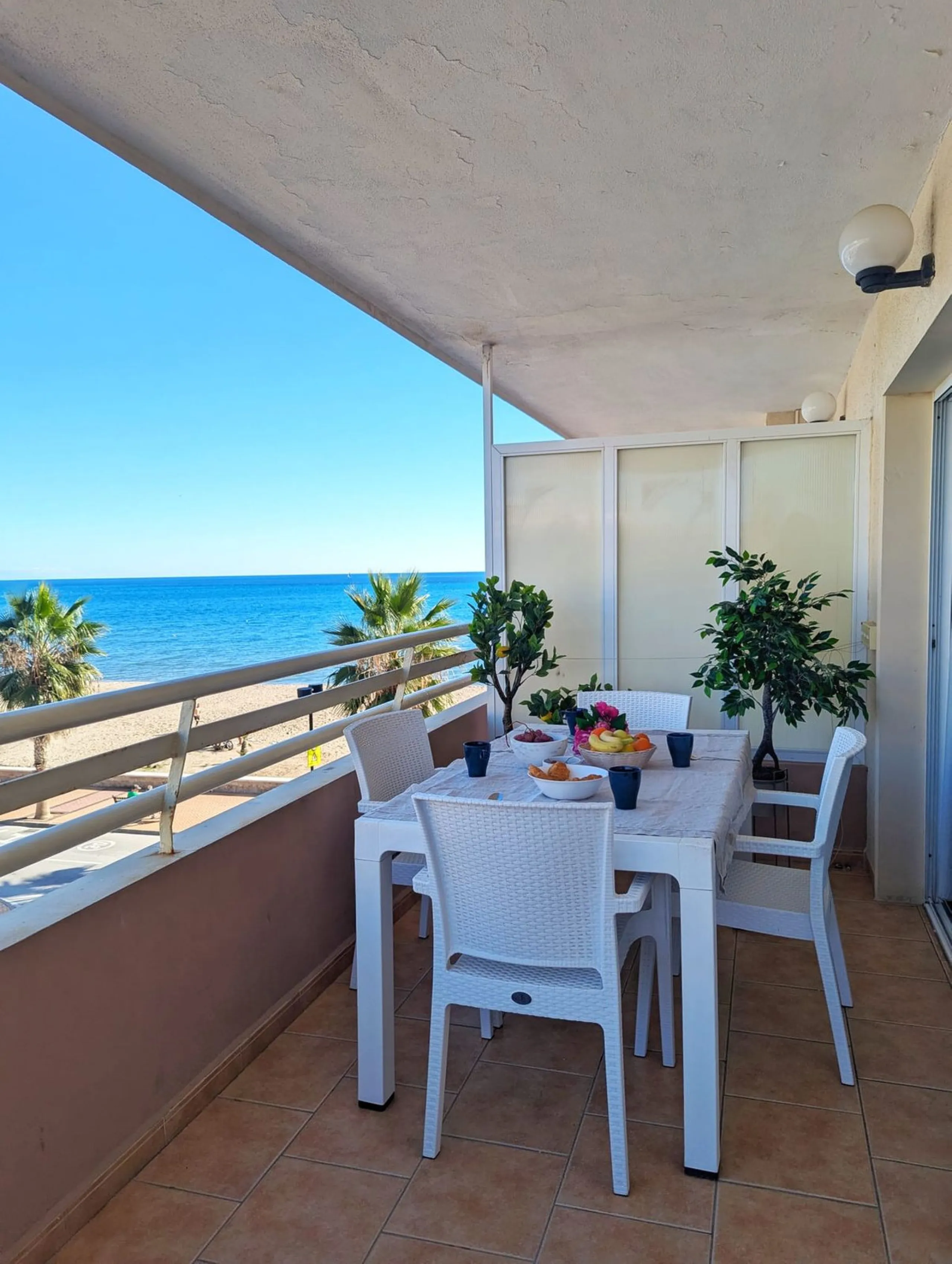 Apartment - Middle Floor Apartment в продаже в Fuengirola, Málaga. В доме 2 спален и 1 ванных комнат. Площадь дома 86 м²