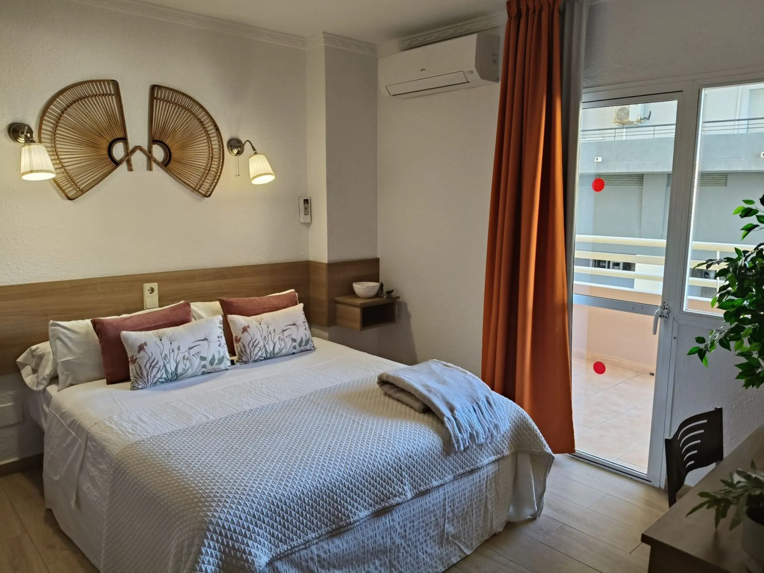 Apartment - Middle Floor Apartment в продаже в Fuengirola, Málaga. В доме 2 спален и 1 ванных комнат. Площадь дома 86 м²