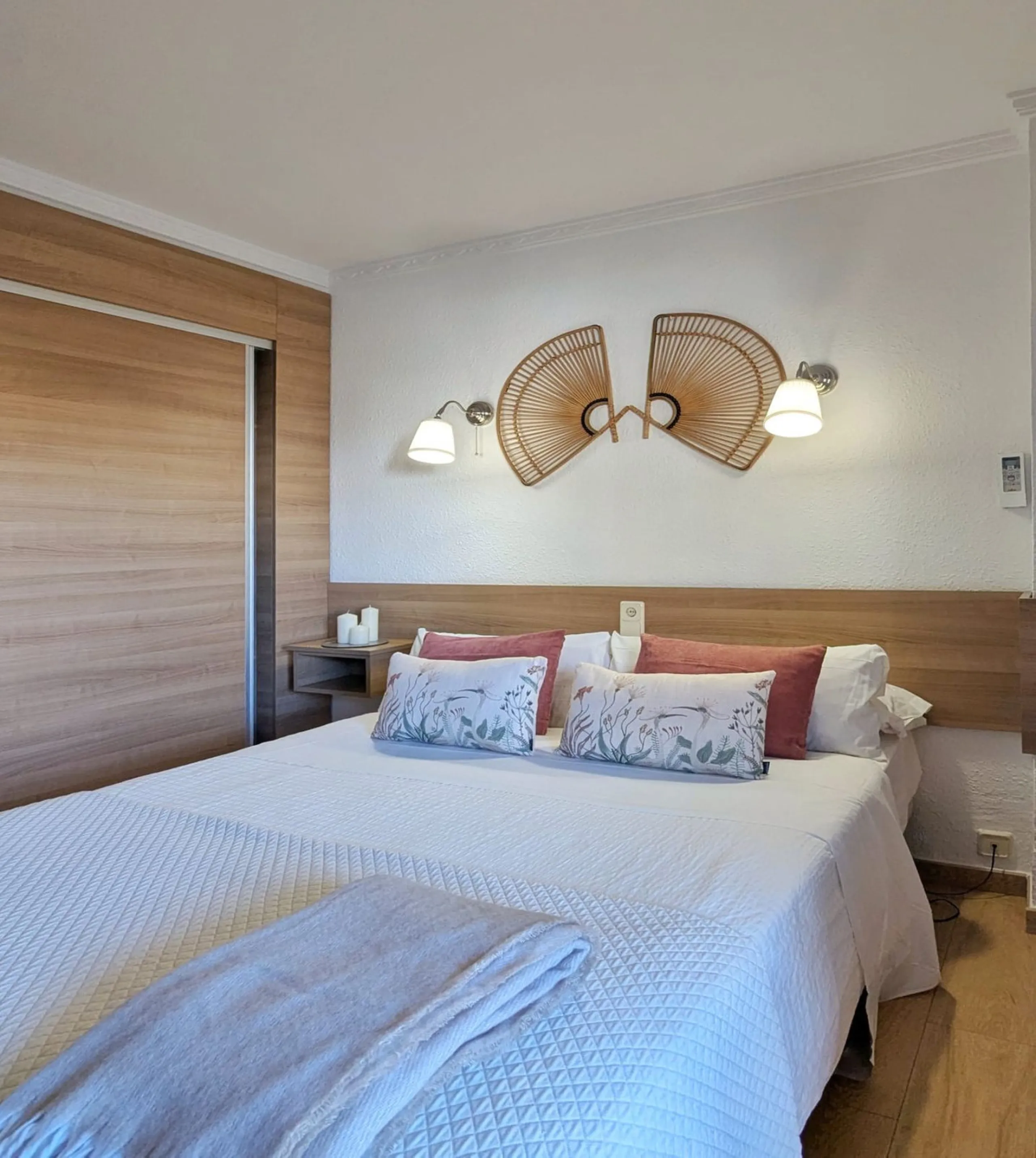 Apartment - Middle Floor Apartment в продаже в Fuengirola, Málaga. В доме 2 спален и 1 ванных комнат. Площадь дома 86 м²