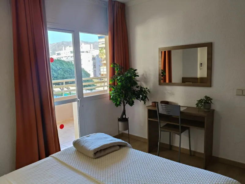 Apartment - Middle Floor Apartment в продаже в Fuengirola, Málaga. В доме 2 спален и 1 ванных комнат. Площадь дома 86 м²