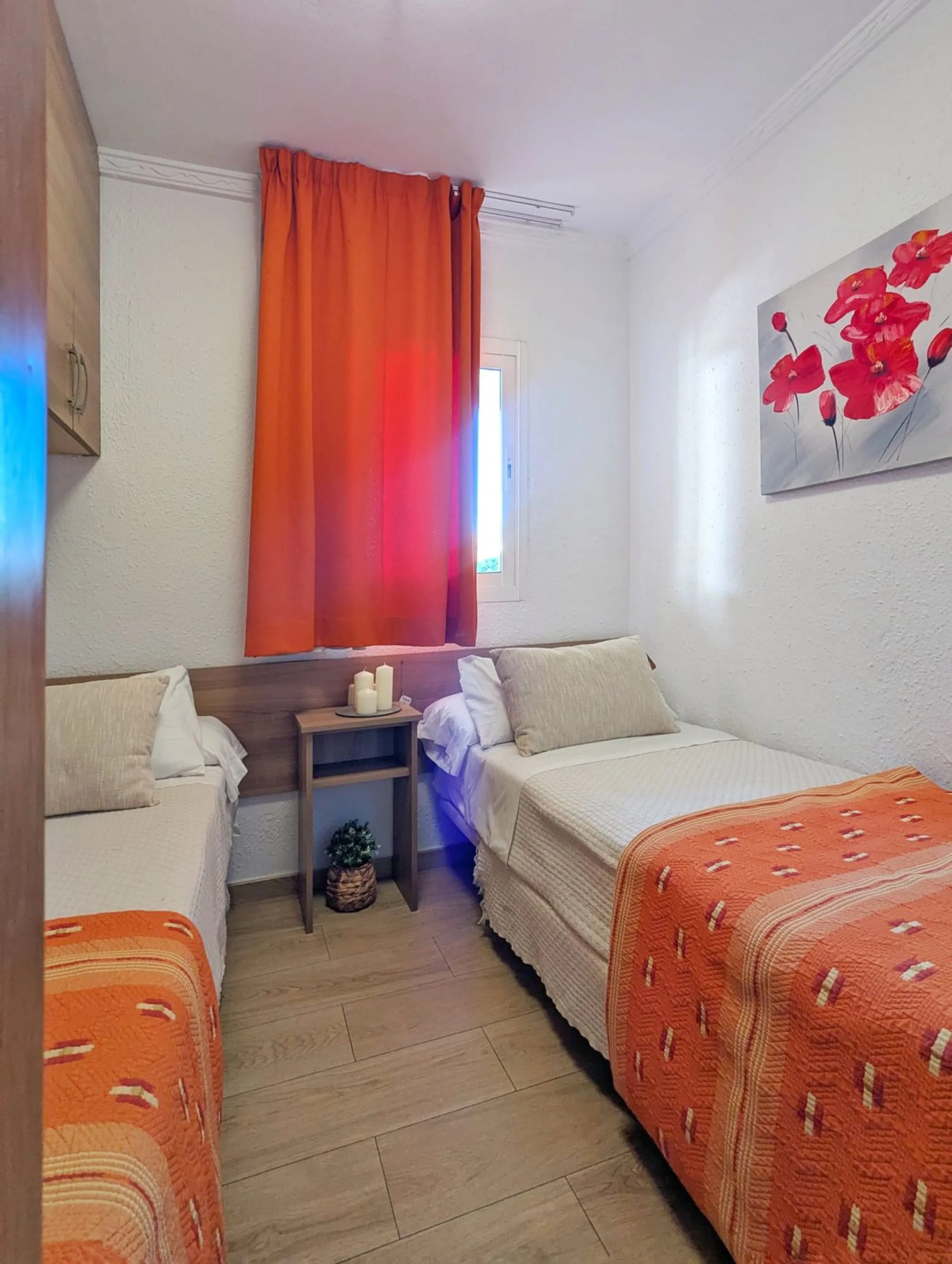 Apartment - Middle Floor Apartment в продаже в Fuengirola, Málaga. В доме 2 спален и 1 ванных комнат. Площадь дома 86 м²