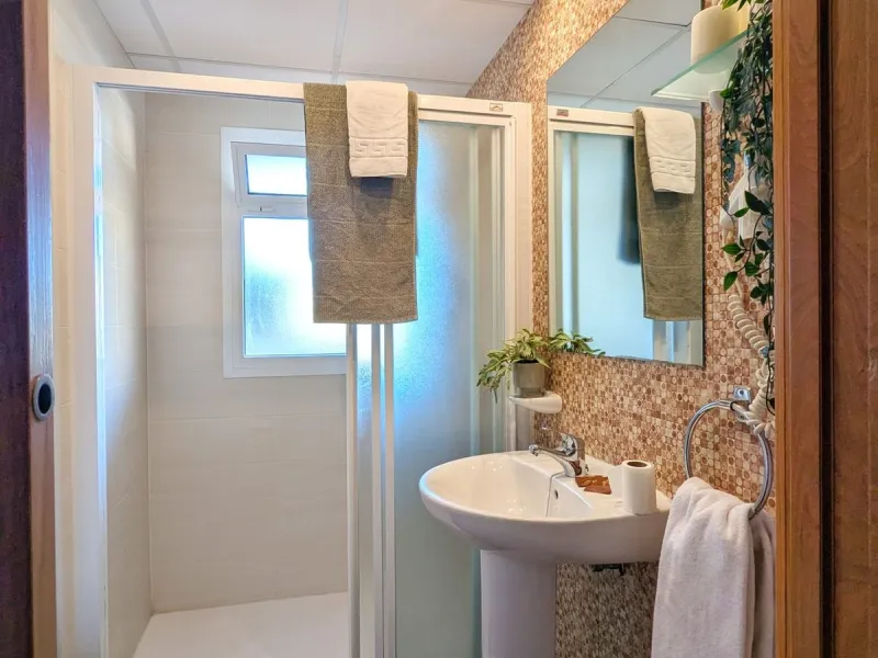 Apartment - Middle Floor Apartment в продаже в Fuengirola, Málaga. В доме 2 спален и 1 ванных комнат. Площадь дома 86 м²