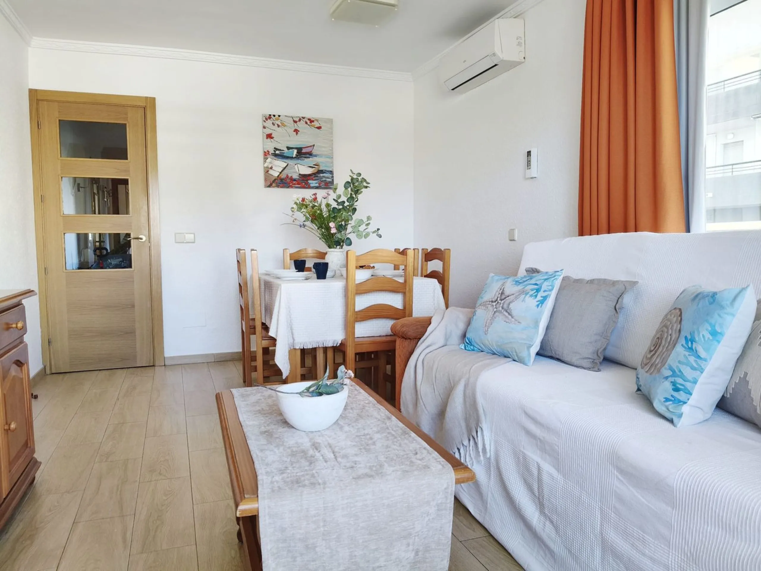 Apartment - Middle Floor Apartment в продаже в Fuengirola, Málaga. В доме 2 спален и 1 ванных комнат. Площадь дома 86 м²