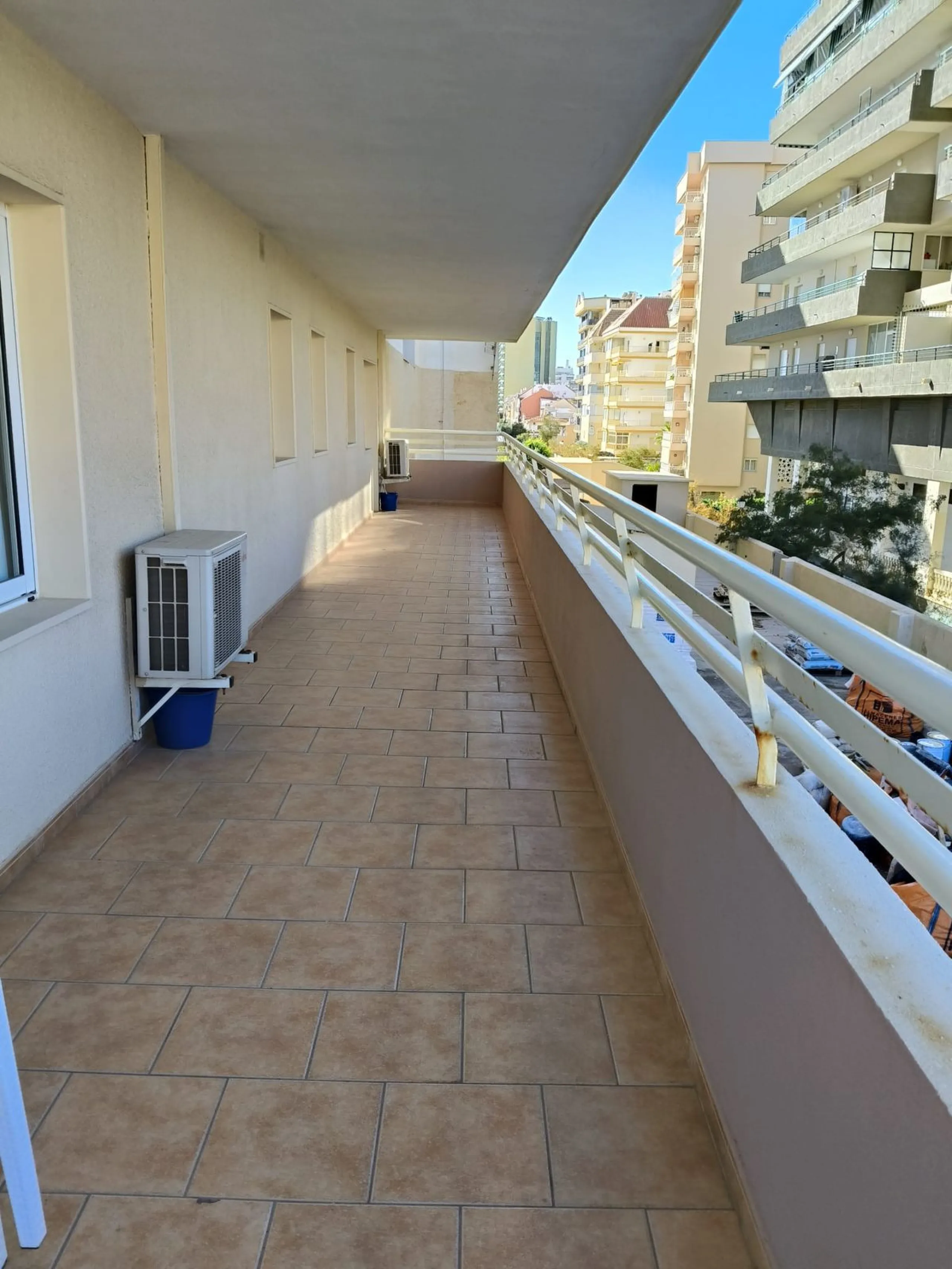 Apartment - Middle Floor Apartment в продаже в Fuengirola, Málaga. В доме 2 спален и 1 ванных комнат. Площадь дома 86 м²