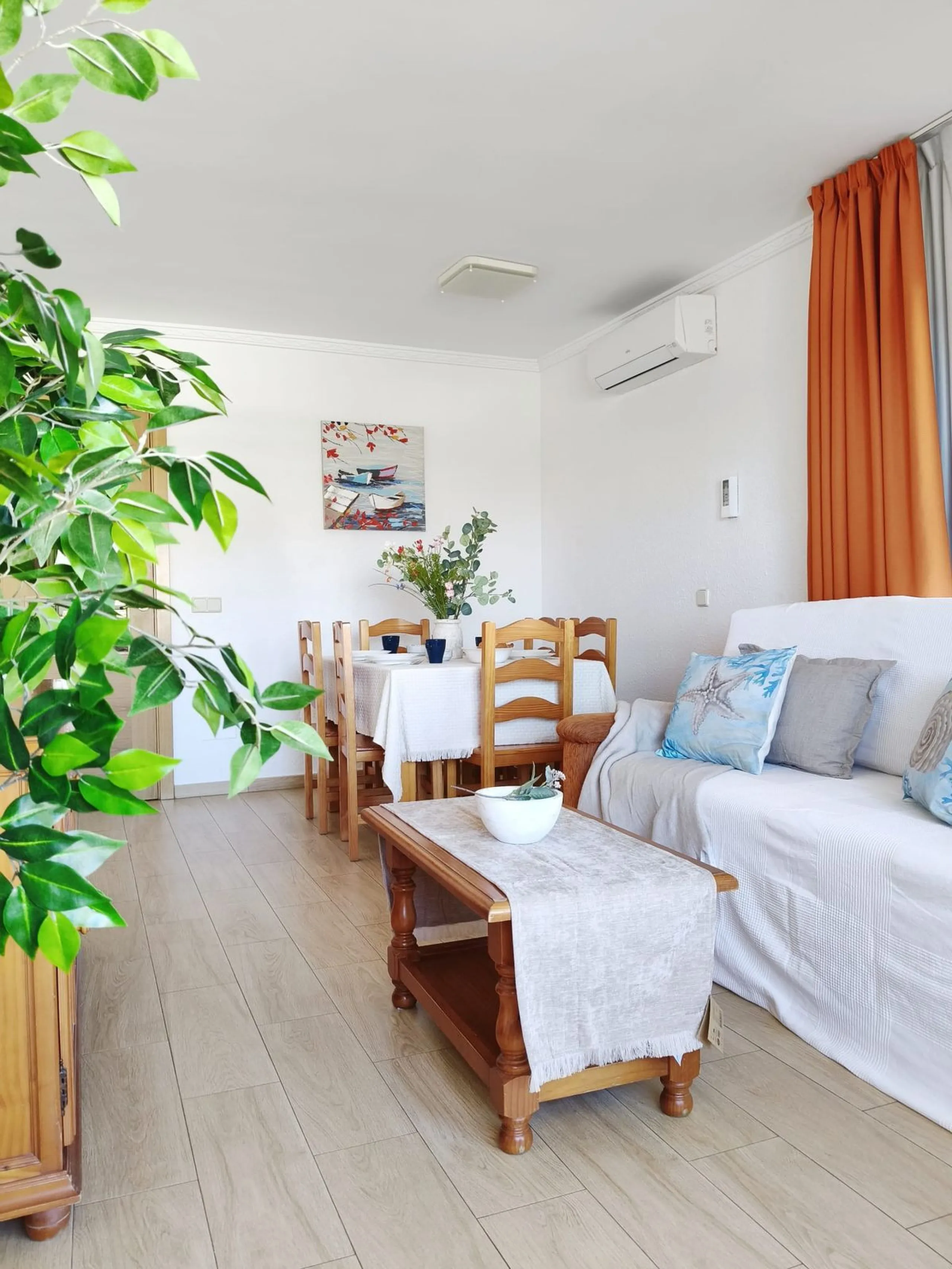 Apartment - Middle Floor Apartment в продаже в Fuengirola, Málaga. В доме 2 спален и 1 ванных комнат. Площадь дома 86 м²