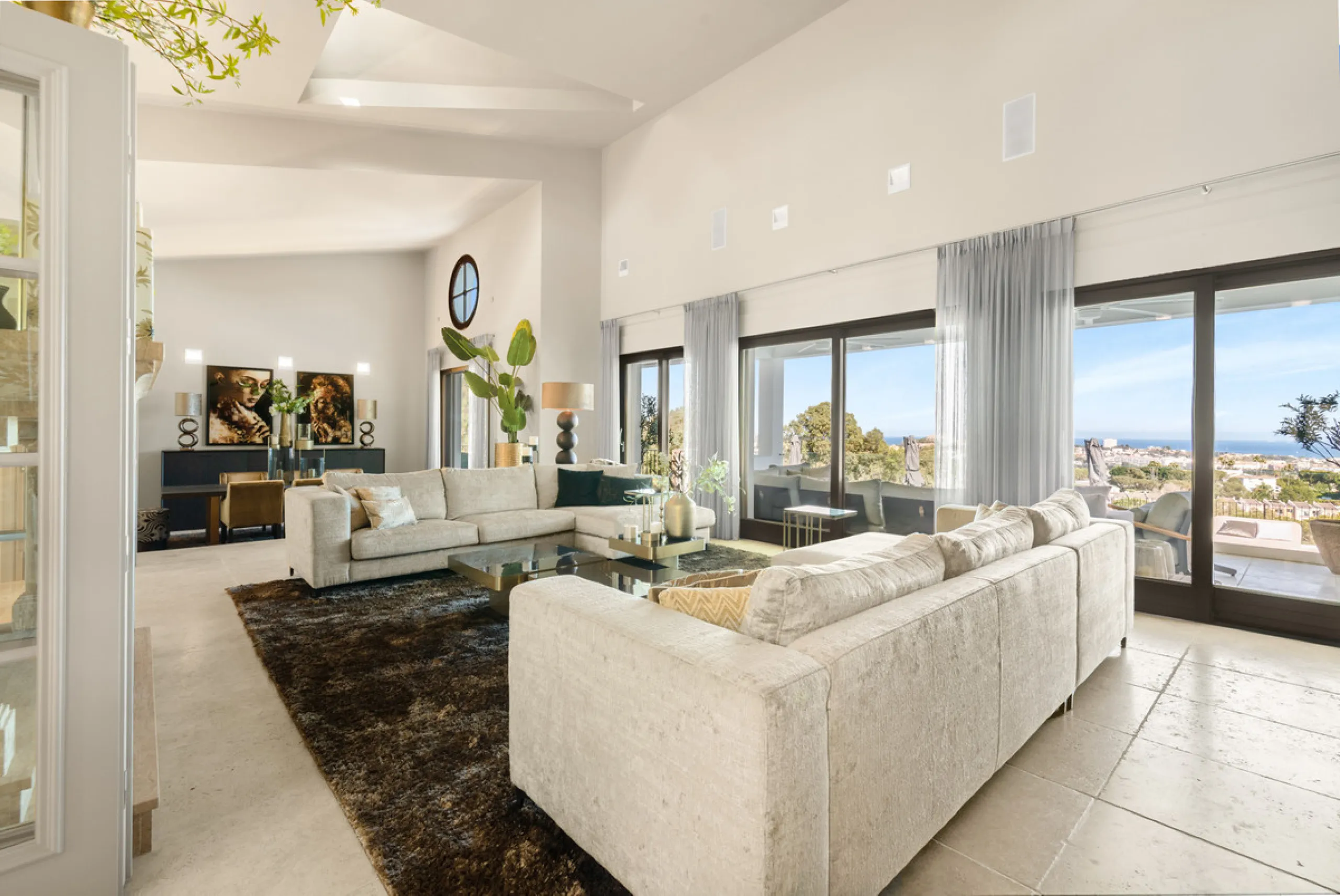 House - Detached Villa в продаже в Benahavís, Málaga. В доме 7 спален и 8 ванных комнат. Площадь дома 1014 м². Площадь участка 10100 м²