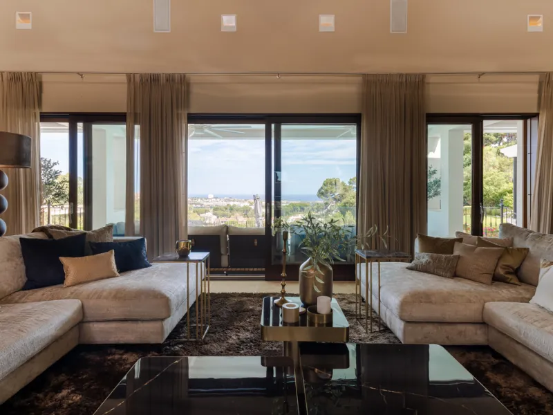 House - Detached Villa в продаже в Benahavís, Málaga. В доме 7 спален и 8 ванных комнат. Площадь дома 1014 м². Площадь участка 10100 м²