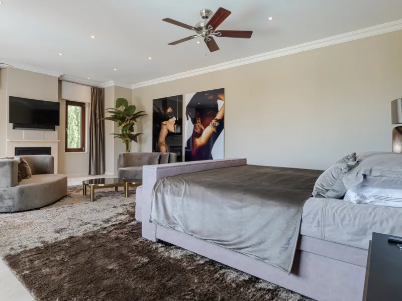 House - Detached Villa в продаже в Benahavís, Málaga. В доме 7 спален и 8 ванных комнат. Площадь дома 1014 м². Площадь участка 10100 м²