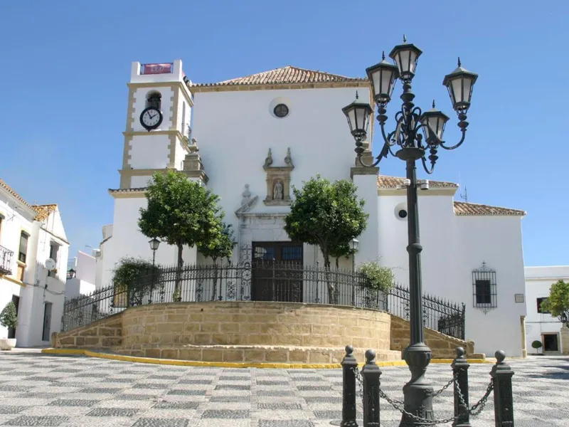 NEW BUILD RESIDENTIAL COMPLEX IN LA ALCAIDESA, SAN ROQUE& & New Build residential development in La Alcaidesa, the province of Cadiz, distributed in 55 multi-family homes, with options of 2 and 3 bedrooms with large terraces that allow you to enjoy 