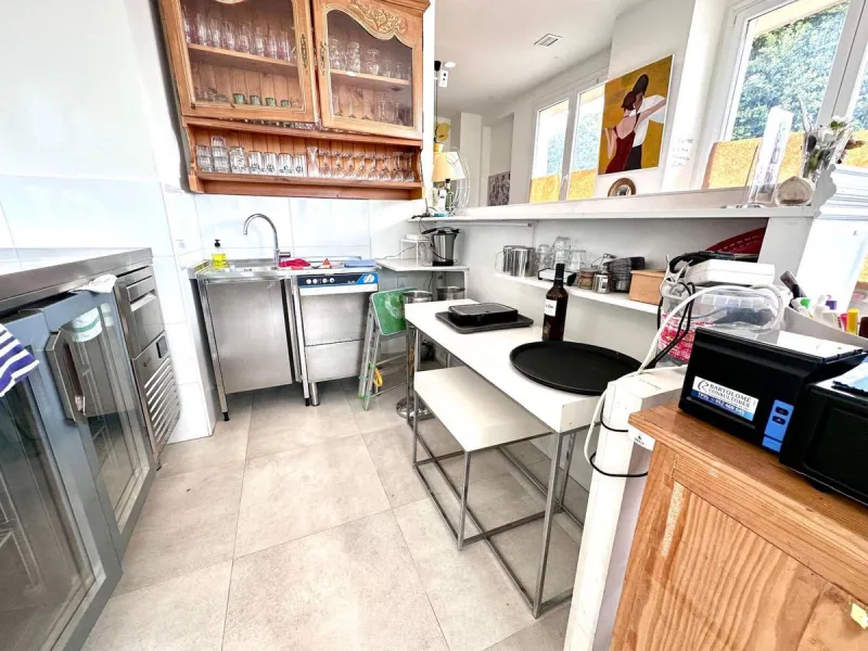 COMMERCIAL PREMISES - RESTAURANT IN NUEVA ANDALUCIA .