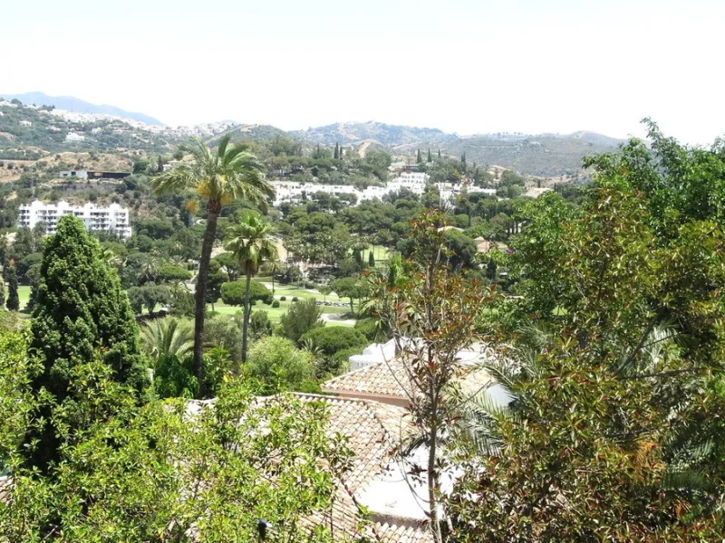 Magnificent opportunity to acquire two penthouses together.