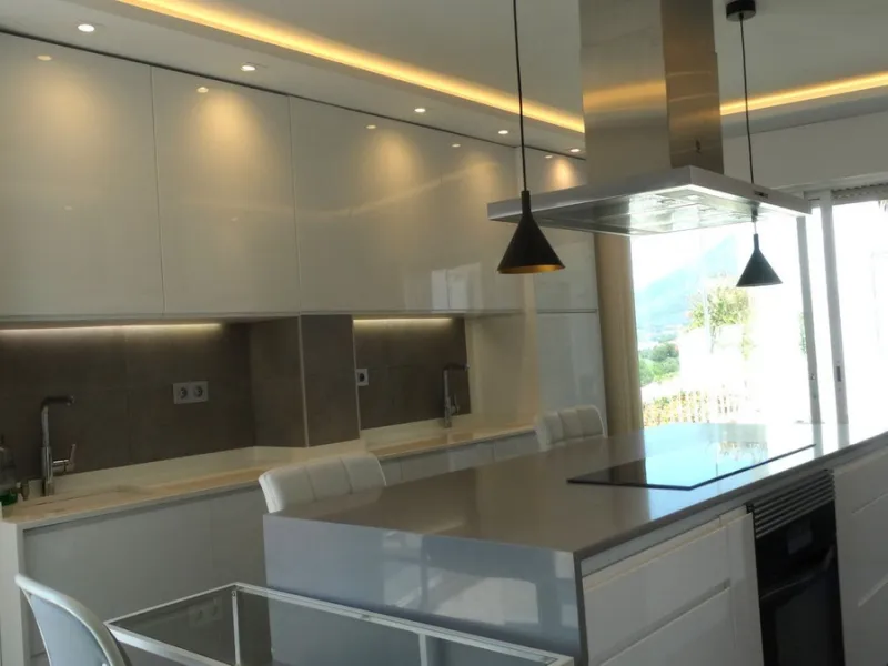 Magnificent opportunity to acquire two penthouses together.