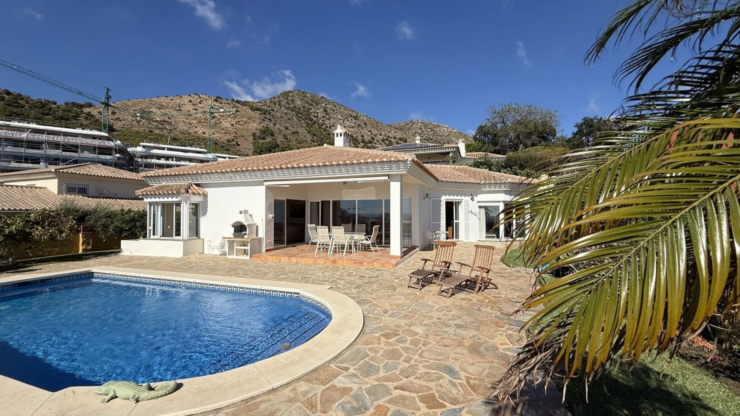 This is an exclusive opportunity to acquire a villa before renovation, saving on taxes and making your dream come true.