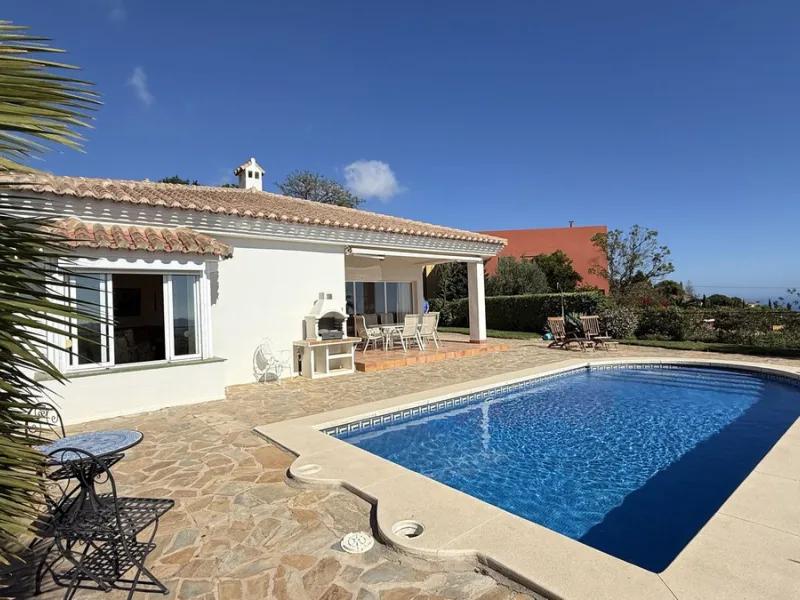 This is an exclusive opportunity to acquire a villa before renovation, saving on taxes and making your dream come true.