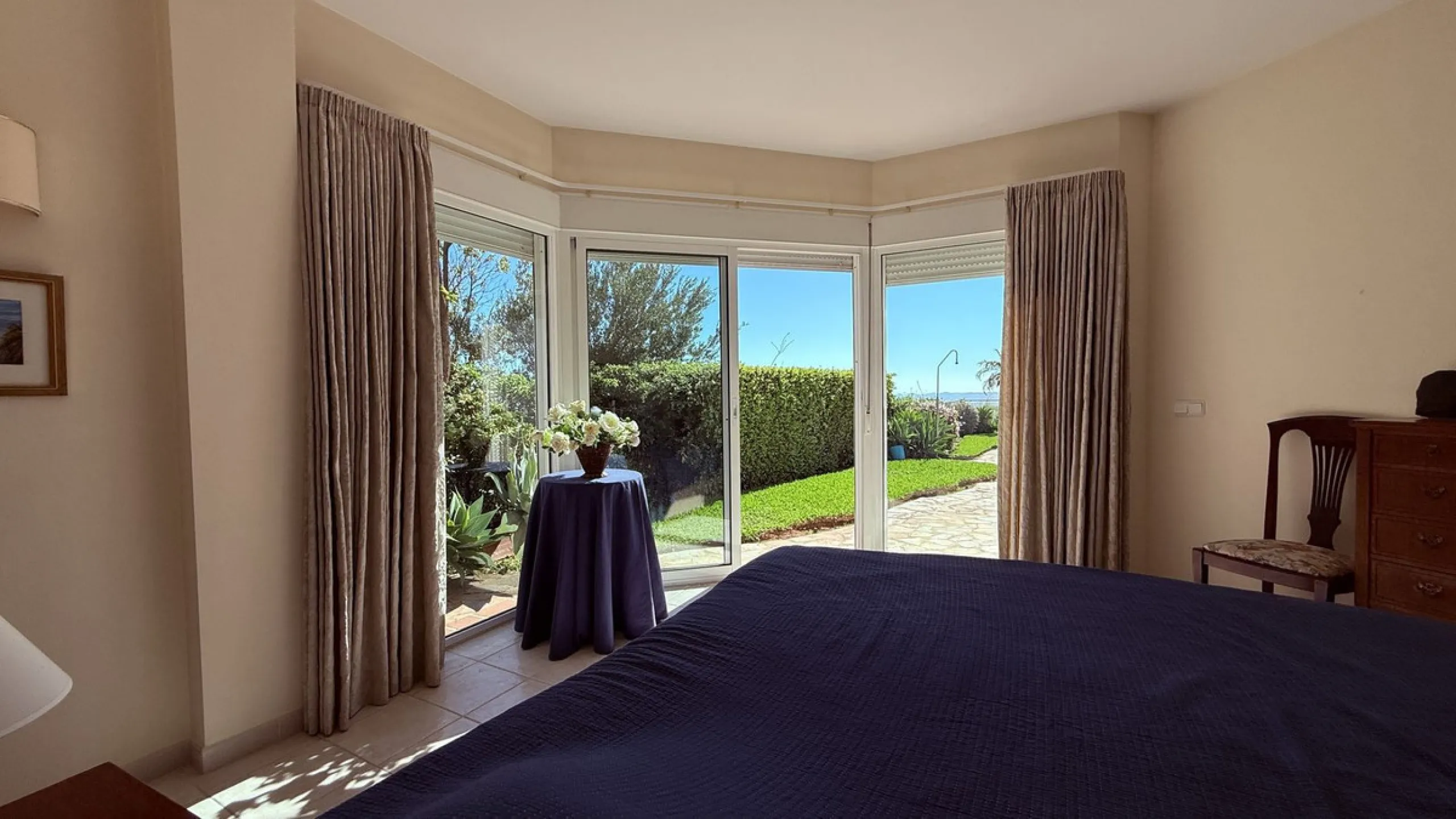 This is an exclusive opportunity to acquire a villa before renovation, saving on taxes and making your dream come true.