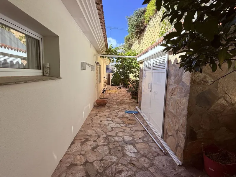 This is an exclusive opportunity to acquire a villa before renovation, saving on taxes and making your dream come true.