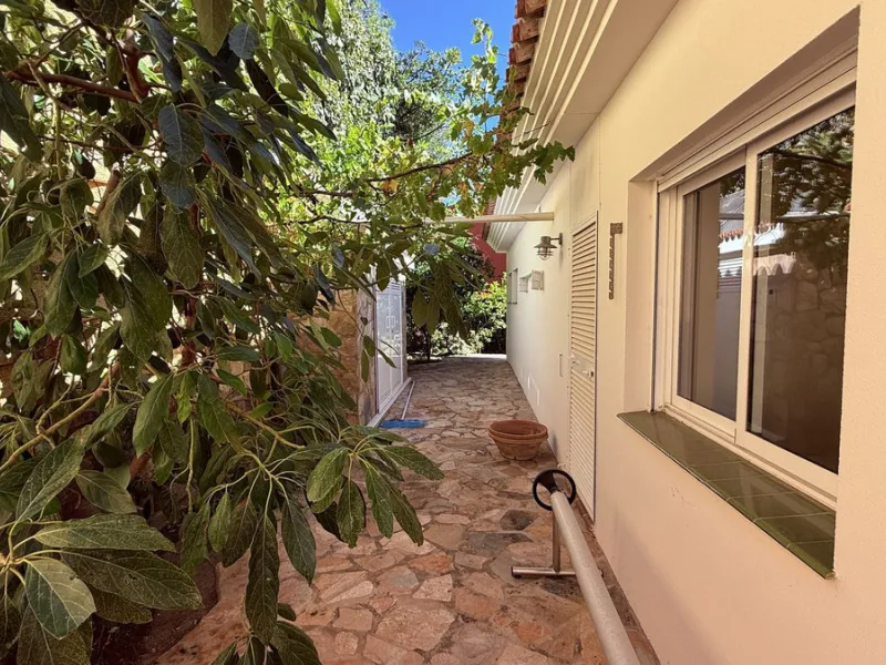 This is an exclusive opportunity to acquire a villa before renovation, saving on taxes and making your dream come true.