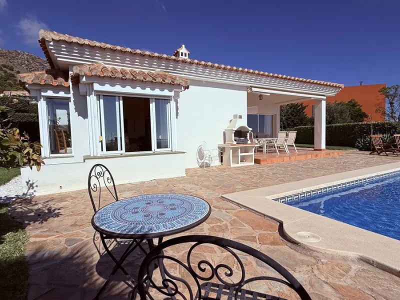 This is an exclusive opportunity to acquire a villa before renovation, saving on taxes and making your dream come true.