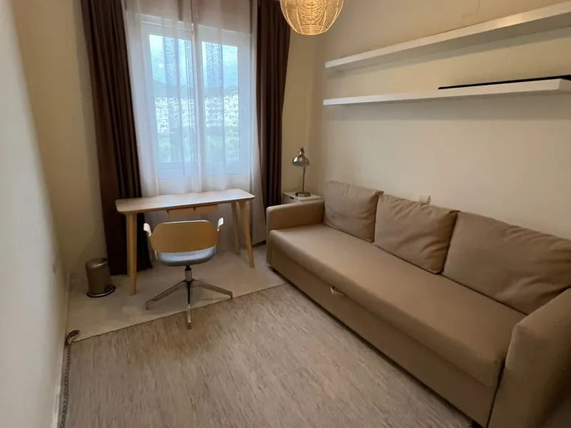 Apartment - Middle Floor Apartment в продаже в Estepona, Málaga. В доме 2 спален и 2 ванных комнат. Площадь дома 99 м²