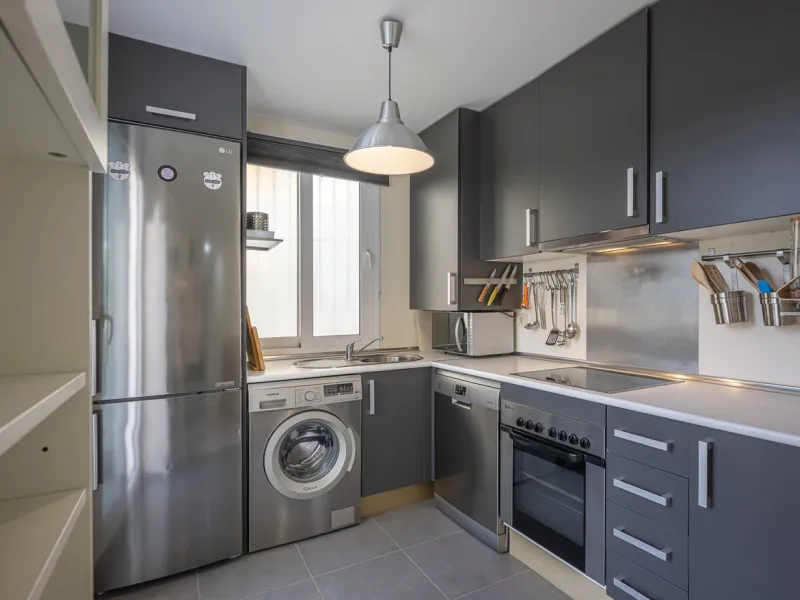 Apartment - Middle Floor Apartment в продаже в Estepona, Málaga. В доме 2 спален и 2 ванных комнат. Площадь дома 99 м²
