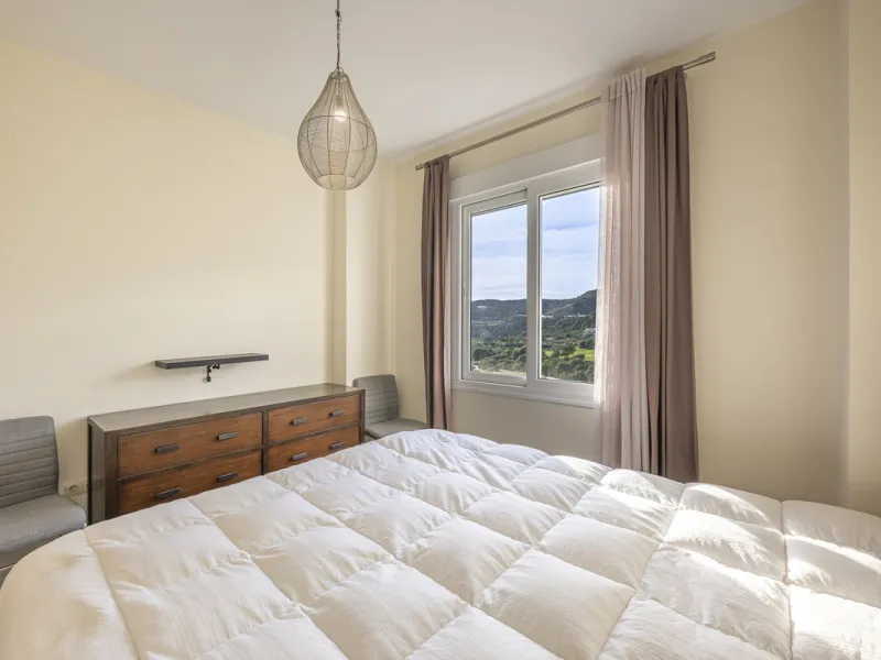 Apartment - Middle Floor Apartment в продаже в Estepona, Málaga. В доме 2 спален и 2 ванных комнат. Площадь дома 99 м²