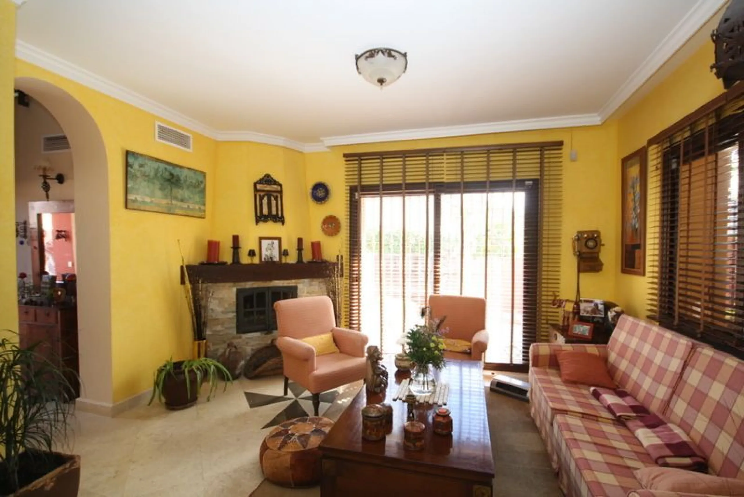 Detached villa in the beach area of El Rosario.