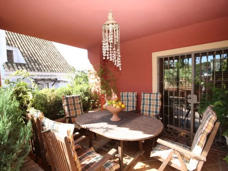 Detached villa in the beach area of El Rosario.