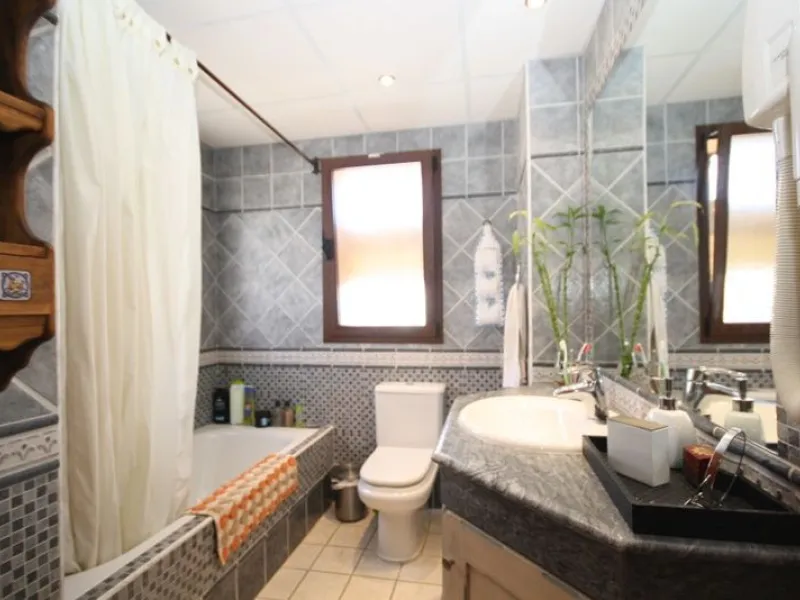 Detached villa in the beach area of El Rosario.