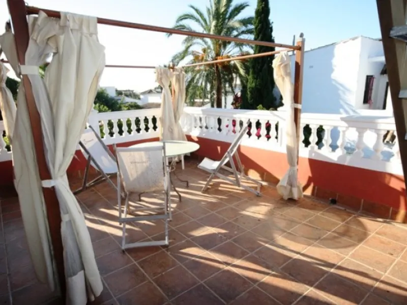 Detached villa in the beach area of El Rosario.