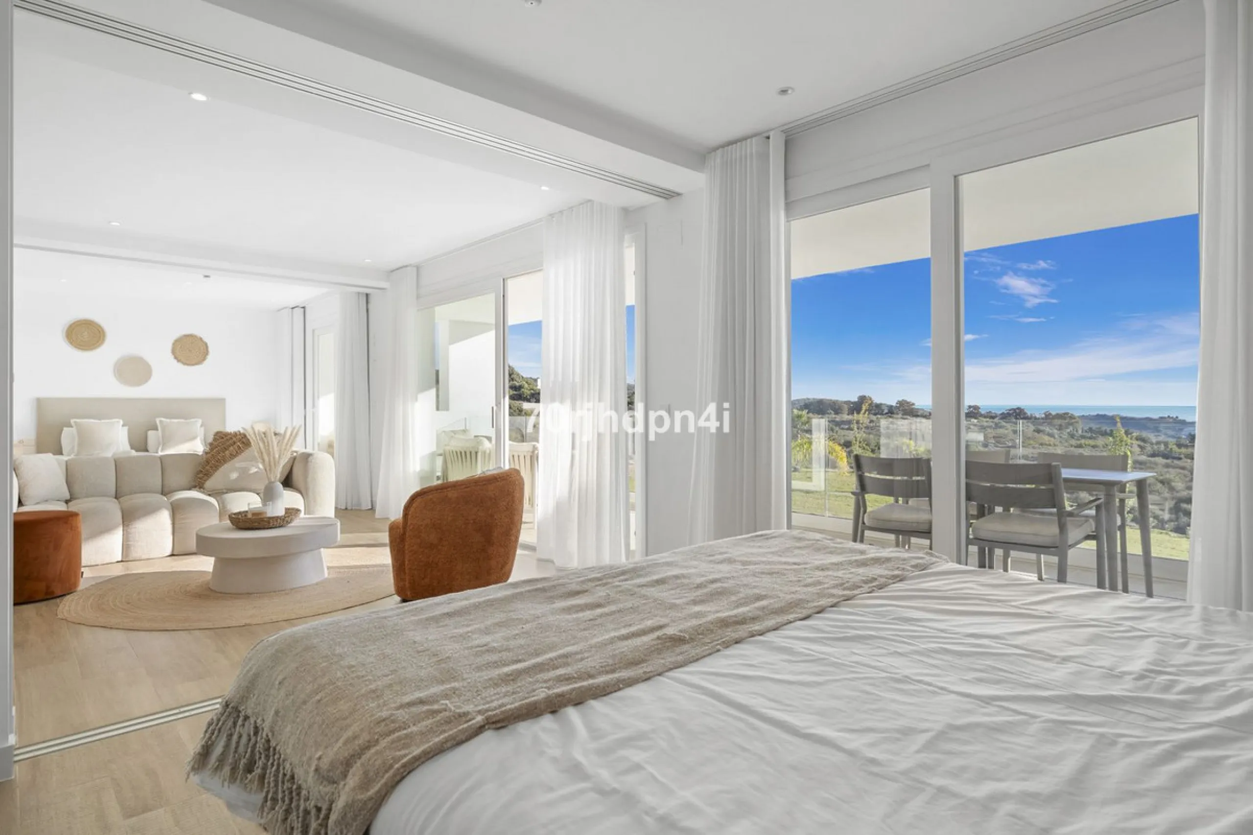 Apartment - Middle Floor Apartment в продаже в Casares, Málaga. В доме 2 спален и 2 ванных комнат. Площадь дома 84 м²