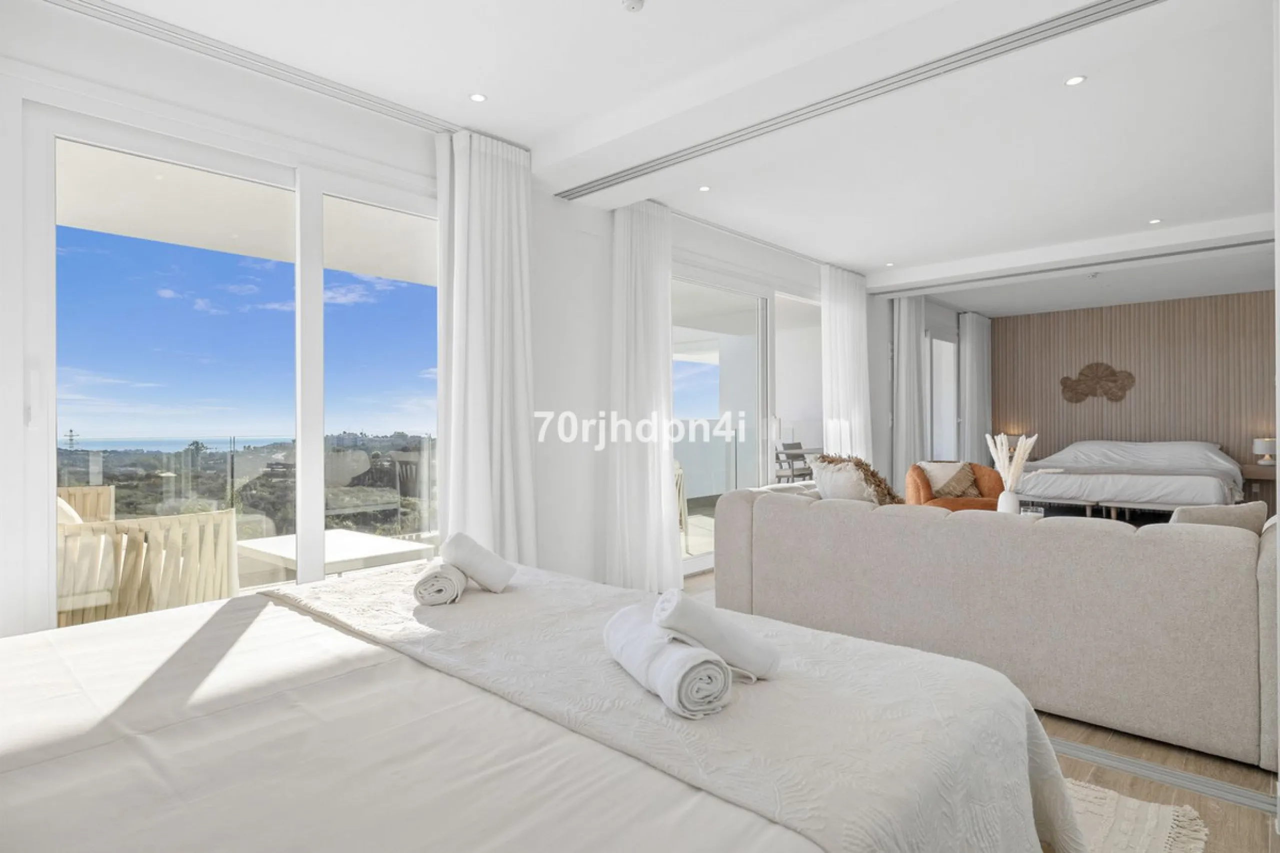 Apartment - Middle Floor Apartment в продаже в Casares, Málaga. В доме 2 спален и 2 ванных комнат. Площадь дома 84 м²