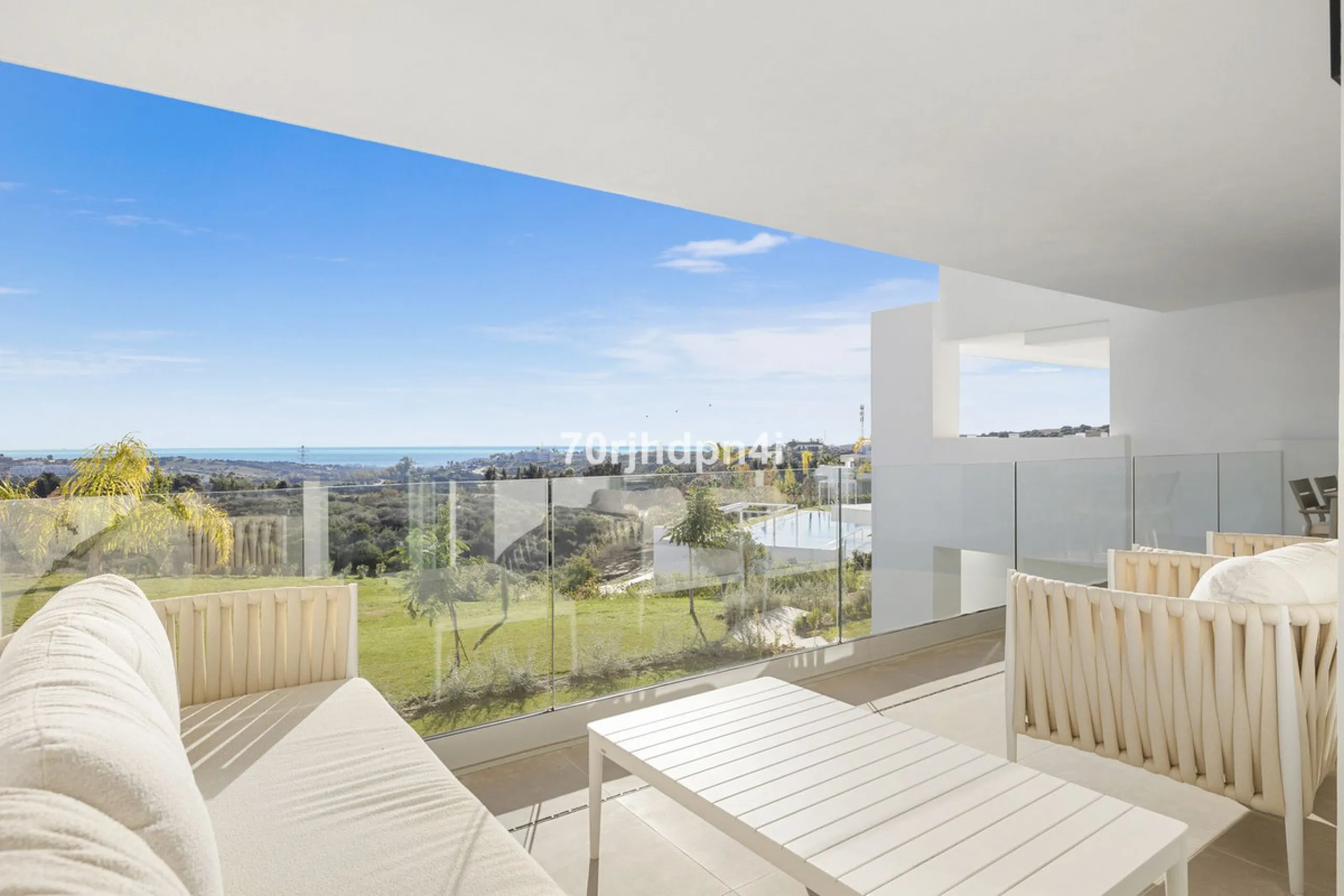 Apartment - Middle Floor Apartment в продаже в Casares, Málaga. В доме 2 спален и 2 ванных комнат. Площадь дома 84 м²