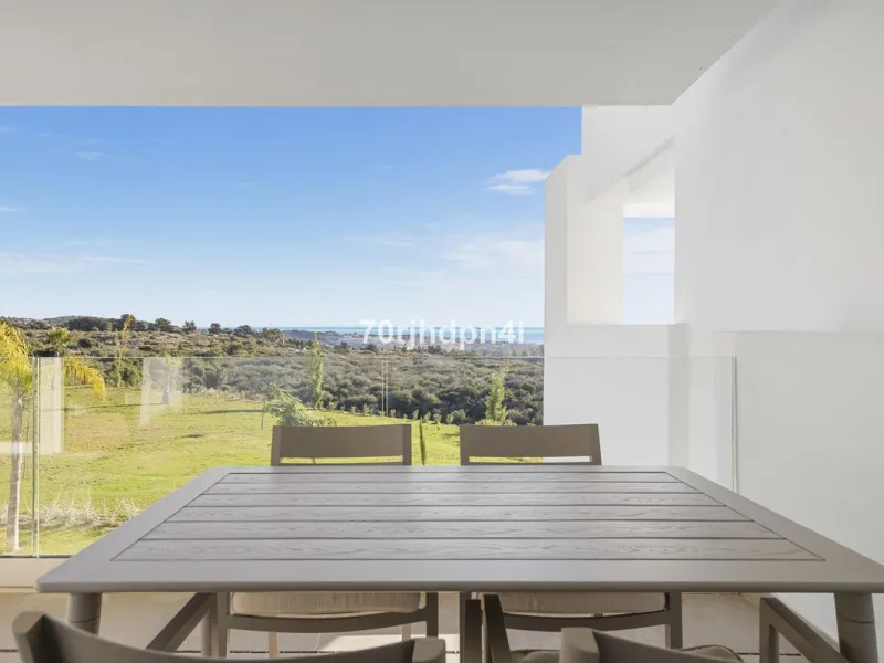 Apartment - Middle Floor Apartment в продаже в Casares, Málaga. В доме 2 спален и 2 ванных комнат. Площадь дома 84 м²