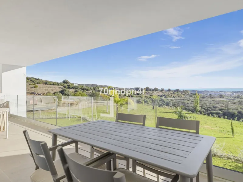 Apartment - Middle Floor Apartment в продаже в Casares, Málaga. В доме 2 спален и 2 ванных комнат. Площадь дома 84 м²