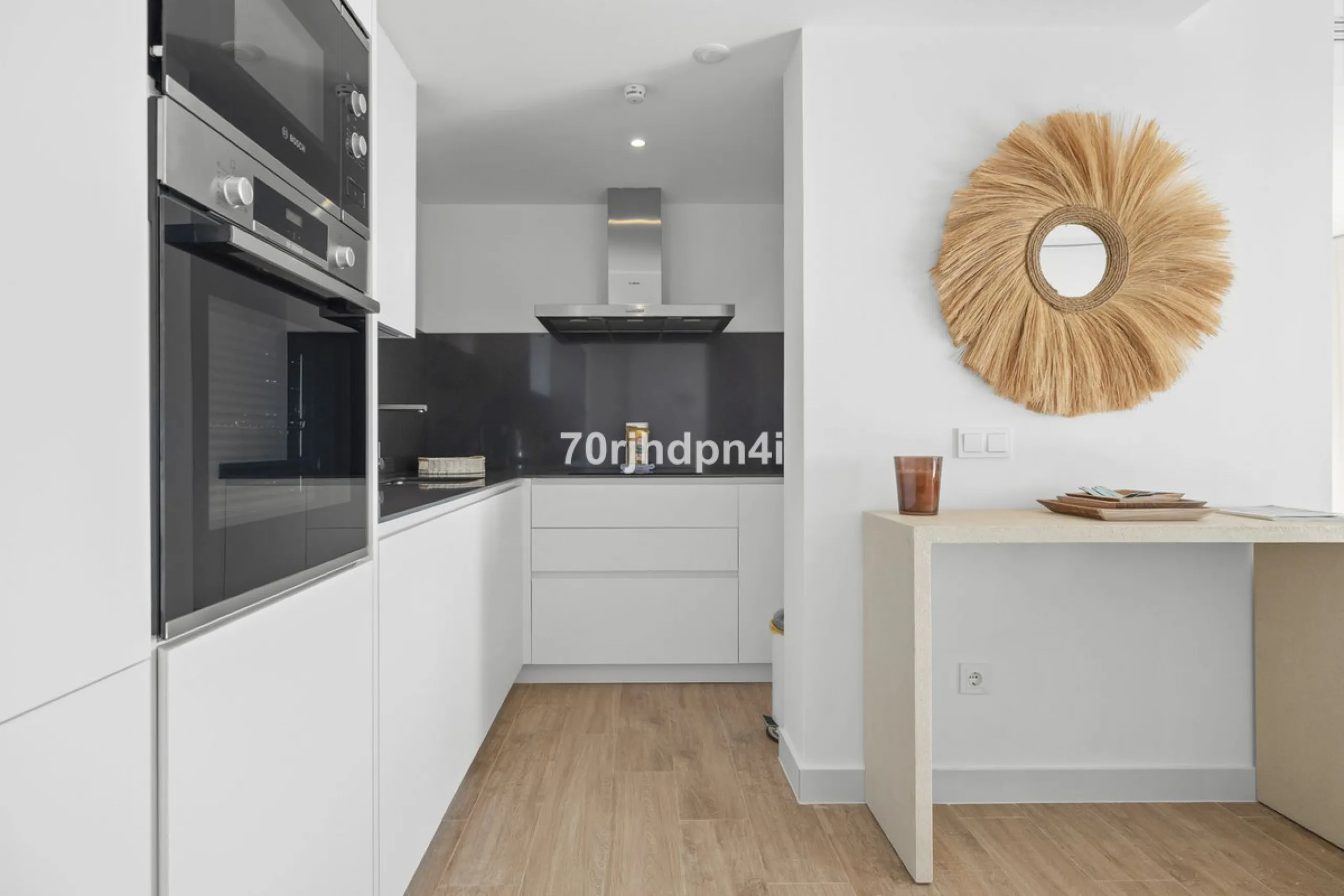 Apartment - Middle Floor Apartment в продаже в Casares, Málaga. В доме 2 спален и 2 ванных комнат. Площадь дома 84 м²