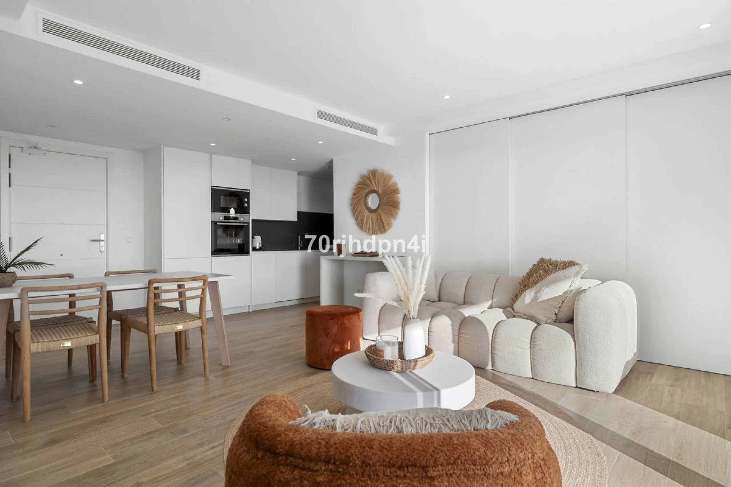 Apartment - Middle Floor Apartment в продаже в Casares, Málaga. В доме 2 спален и 2 ванных комнат. Площадь дома 84 м²