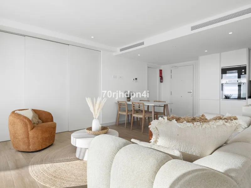Apartment - Middle Floor Apartment в продаже в Casares, Málaga. В доме 2 спален и 2 ванных комнат. Площадь дома 84 м²