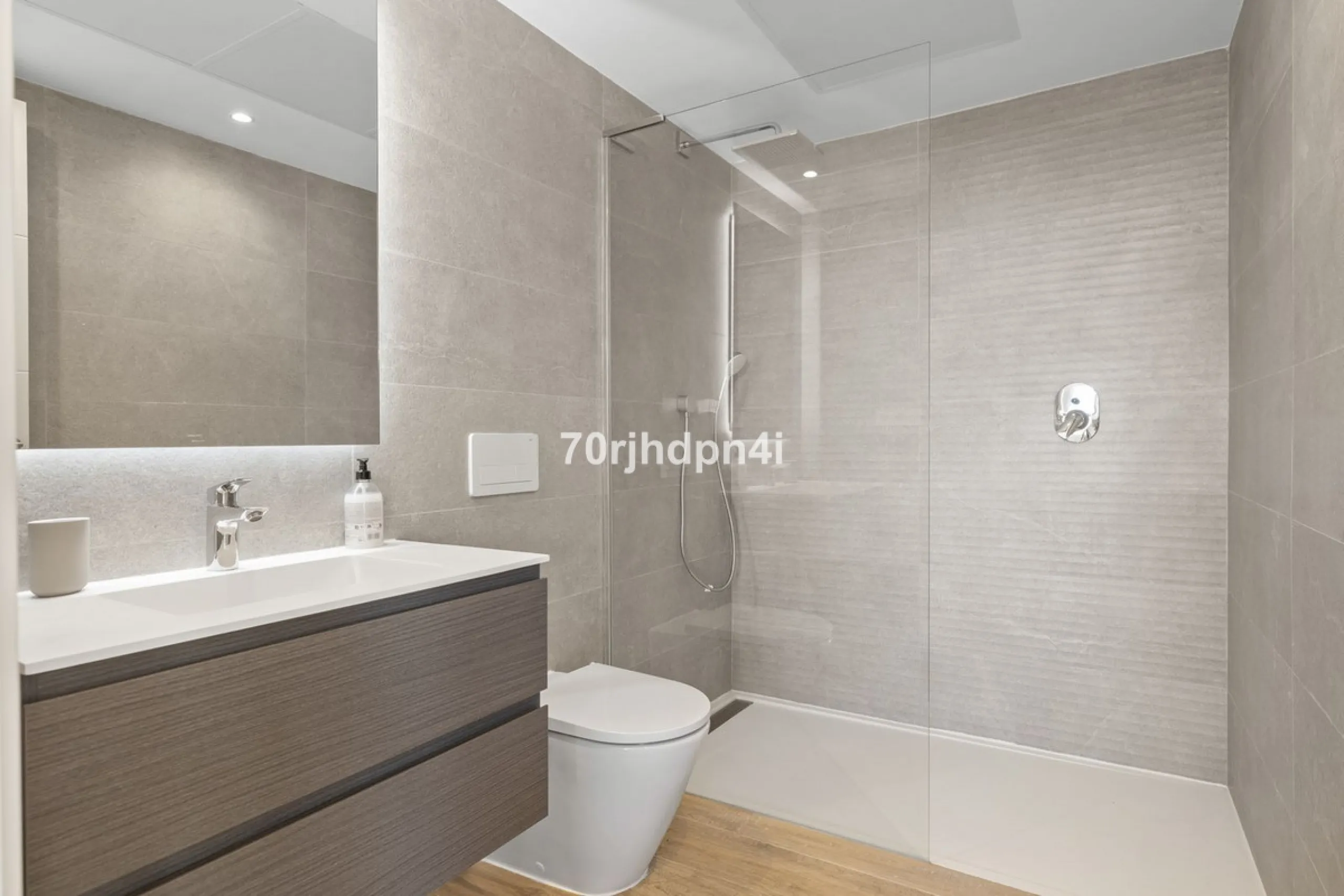 Apartment - Middle Floor Apartment в продаже в Casares, Málaga. В доме 2 спален и 2 ванных комнат. Площадь дома 84 м²