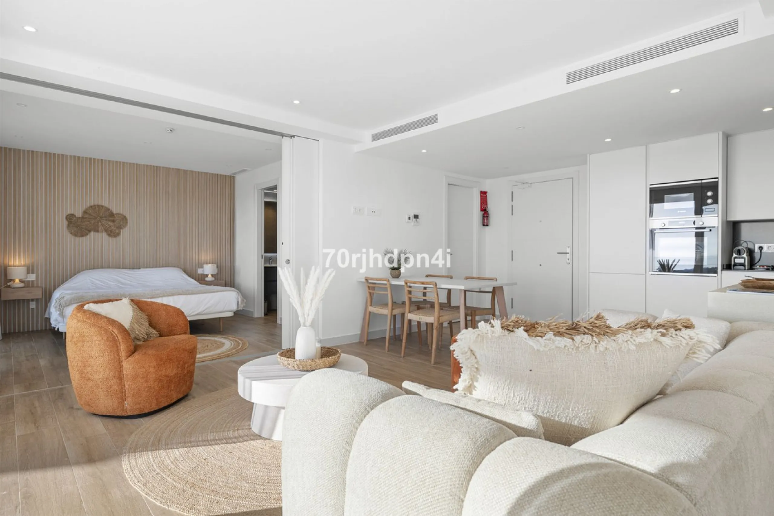 Apartment - Middle Floor Apartment в продаже в Casares, Málaga. В доме 2 спален и 2 ванных комнат. Площадь дома 84 м²