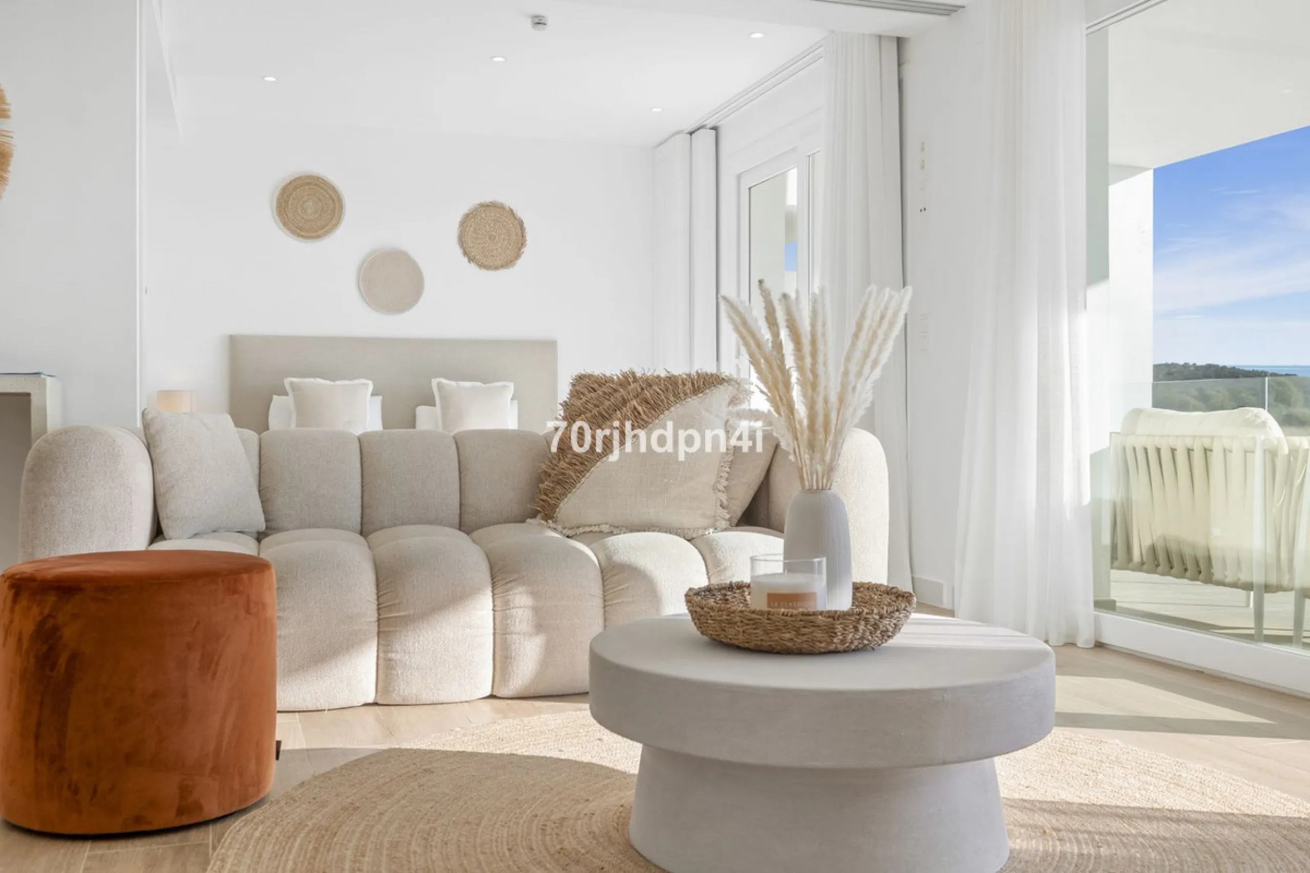 Apartment - Middle Floor Apartment в продаже в Casares, Málaga. В доме 2 спален и 2 ванных комнат. Площадь дома 84 м²