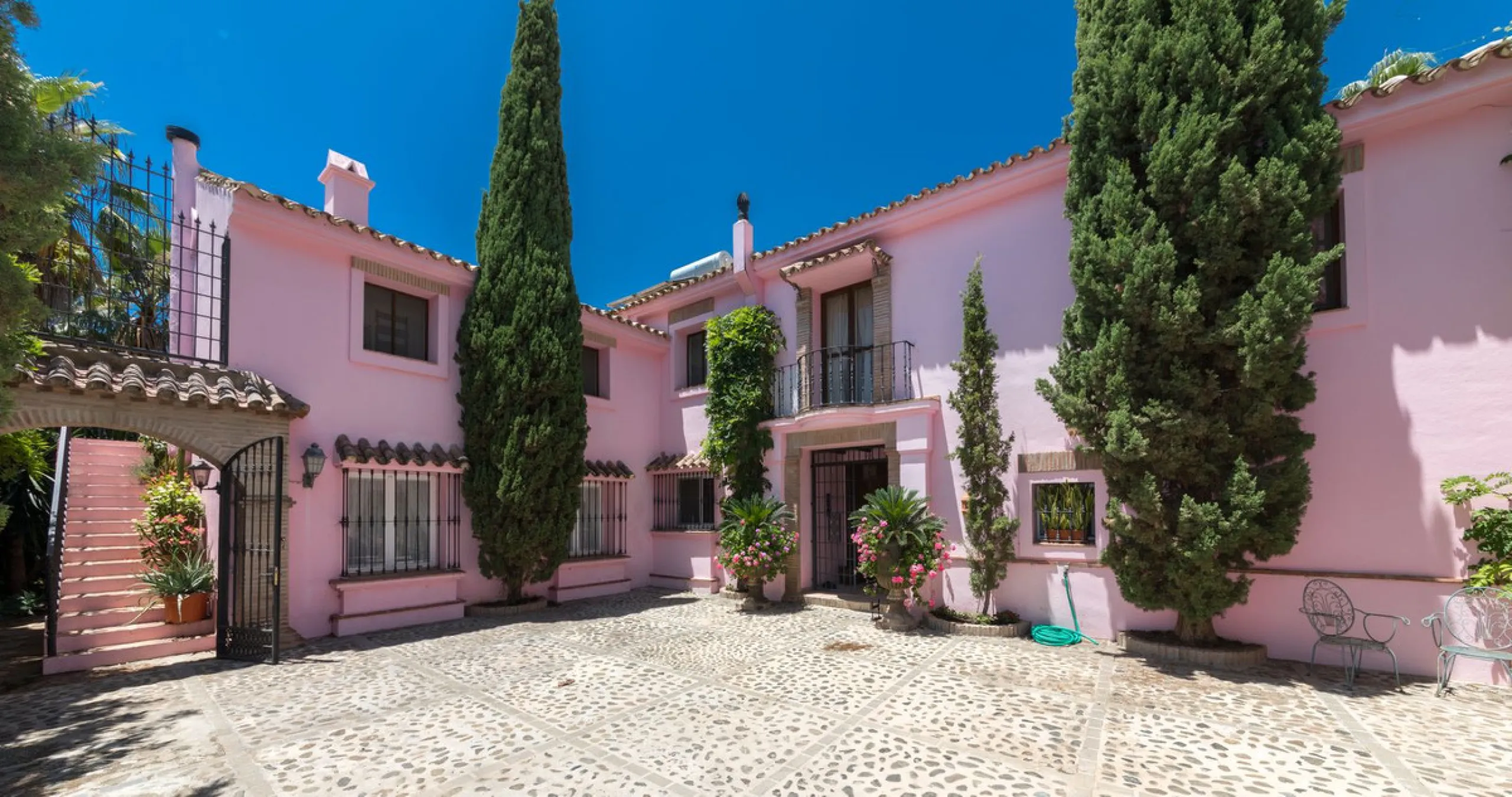 Spectacular country style 5 bedroom villa with open views at Puerto De  Los Alemendros, Benahavis
