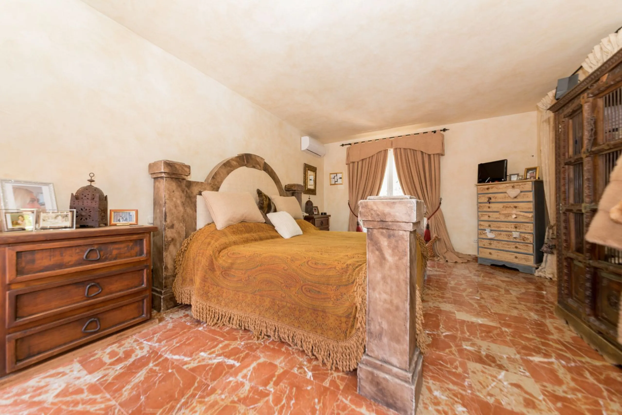 Spectacular country style 5 bedroom villa with open views at Puerto De  Los Alemendros, Benahavis