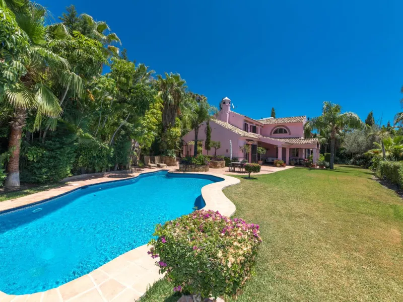 Spectacular country style 5 bedroom villa with open views at Puerto De  Los Alemendros, Benahavis