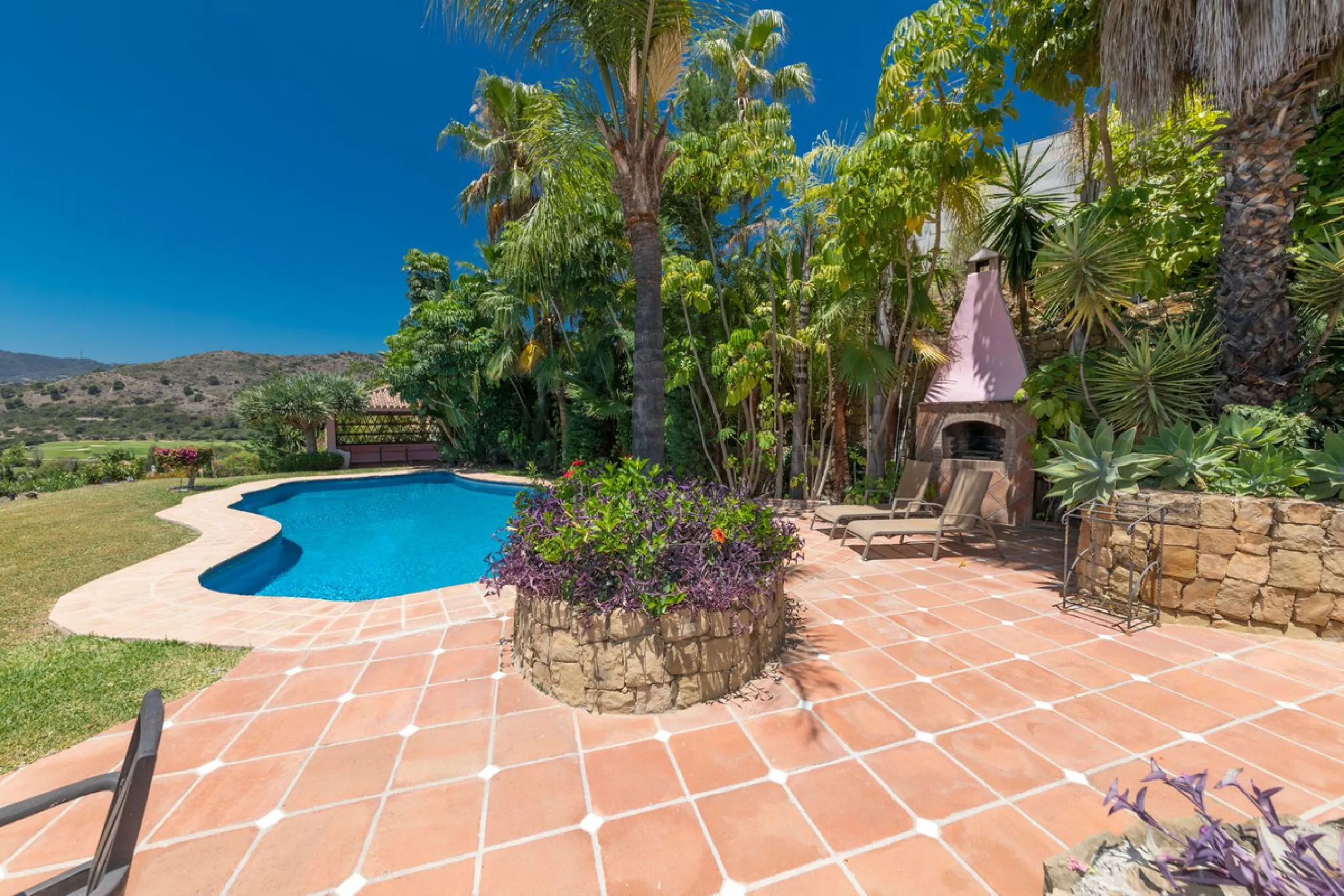 Spectacular country style 5 bedroom villa with open views at Puerto De  Los Alemendros, Benahavis