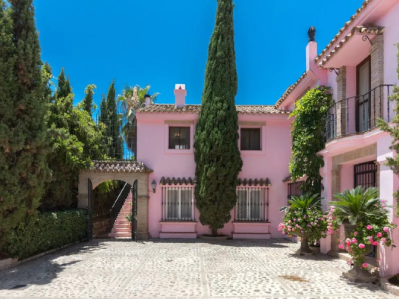 Spectacular country style 5 bedroom villa with open views at Puerto De  Los Alemendros, Benahavis