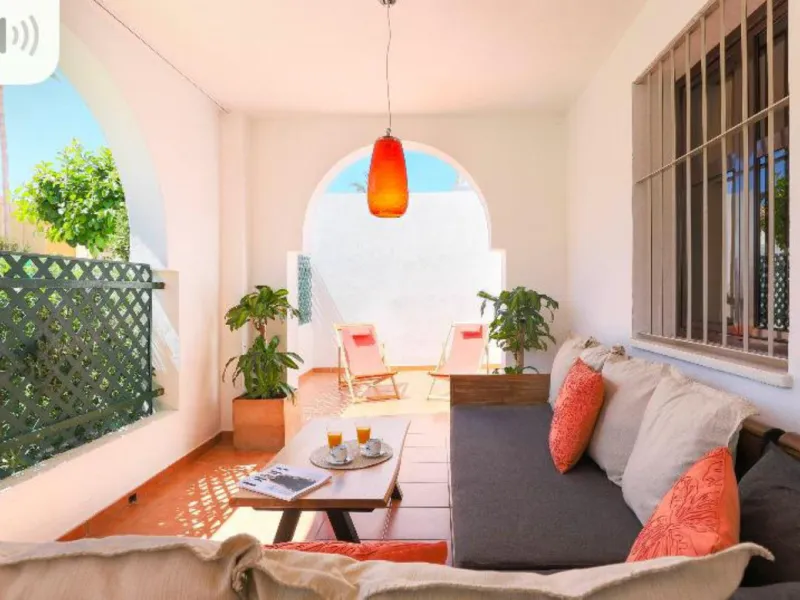 Apartment - Ground Floor Apartment в продаже в Marbella, Málaga. В доме 2 спален и 2 ванных комнат. Площадь дома 141 м²