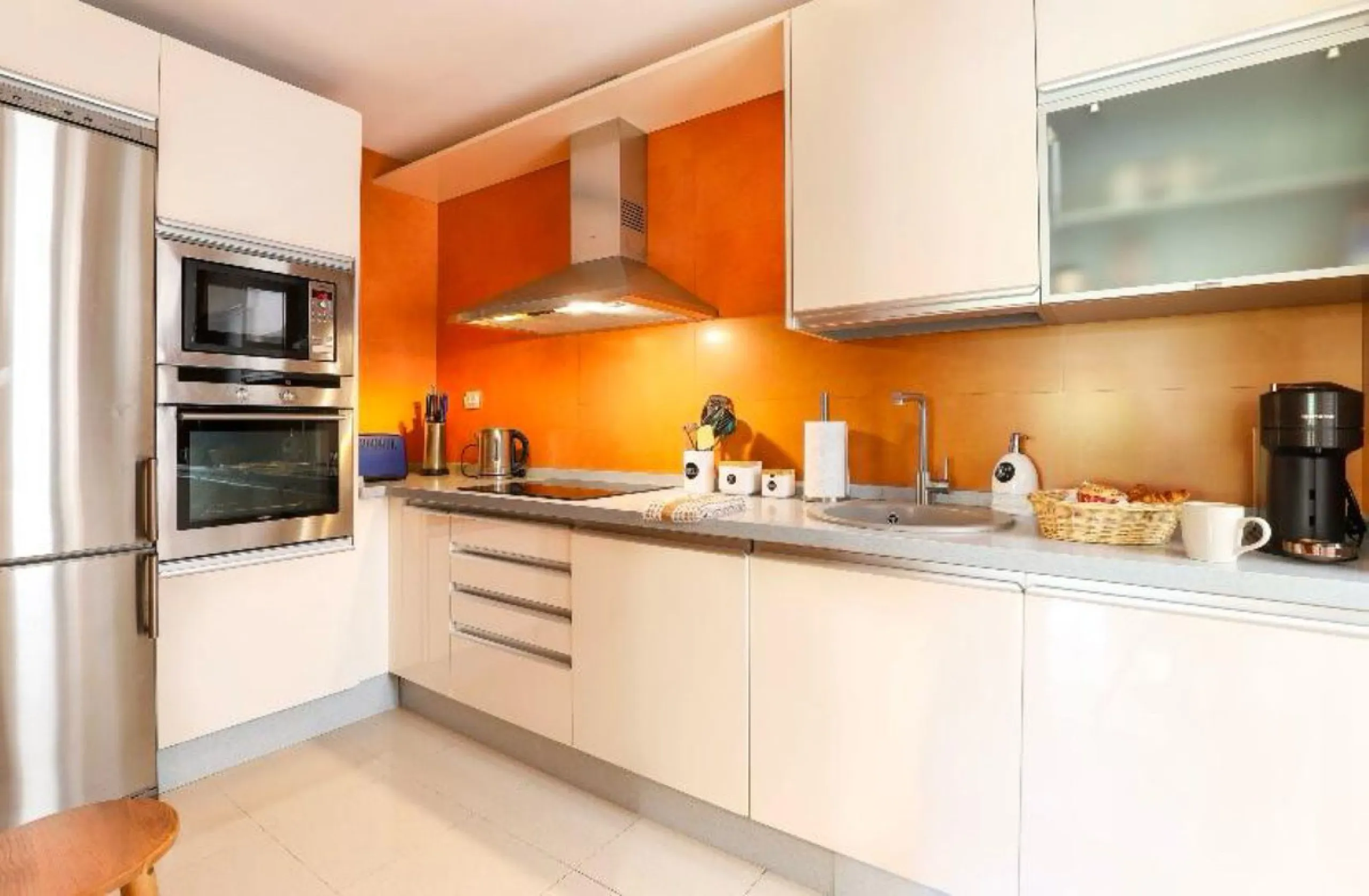 Apartment - Ground Floor Apartment в продаже в Marbella, Málaga. В доме 2 спален и 2 ванных комнат. Площадь дома 141 м²